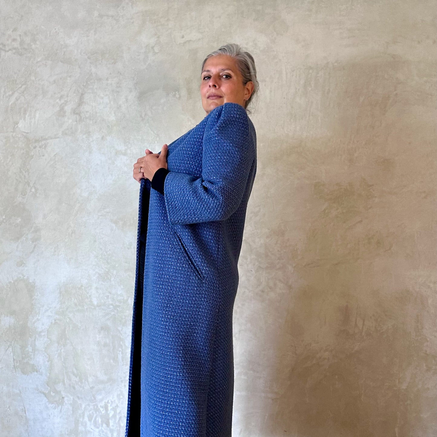 the burlison in iridescent blue boucle image 9