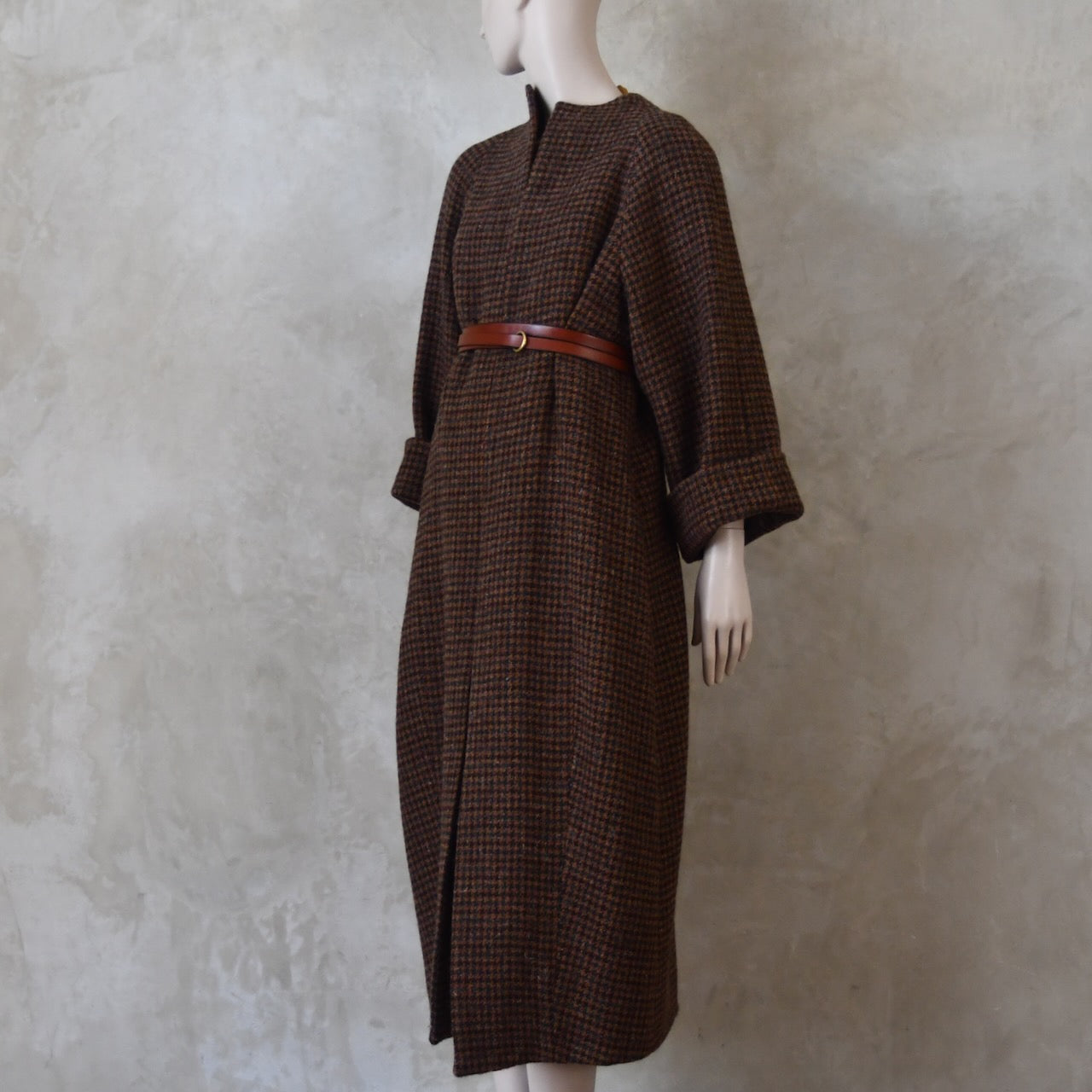 10 – La parka larga Frink en Lovat Tweed de cuadros oscuros