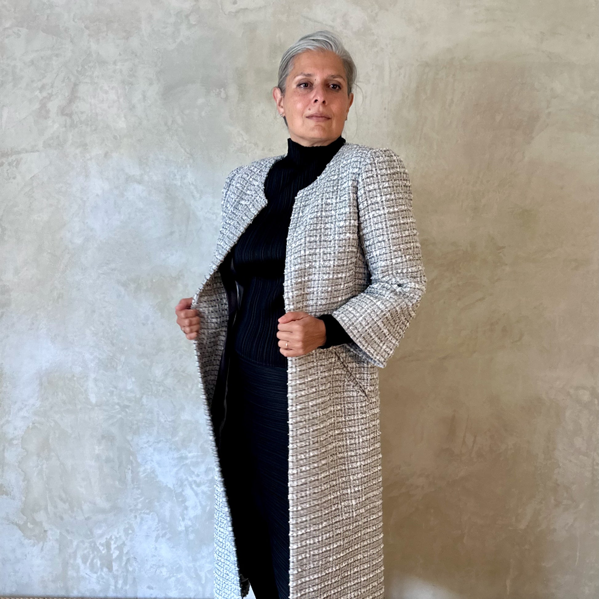 the burlison in silver mix boucle image 6