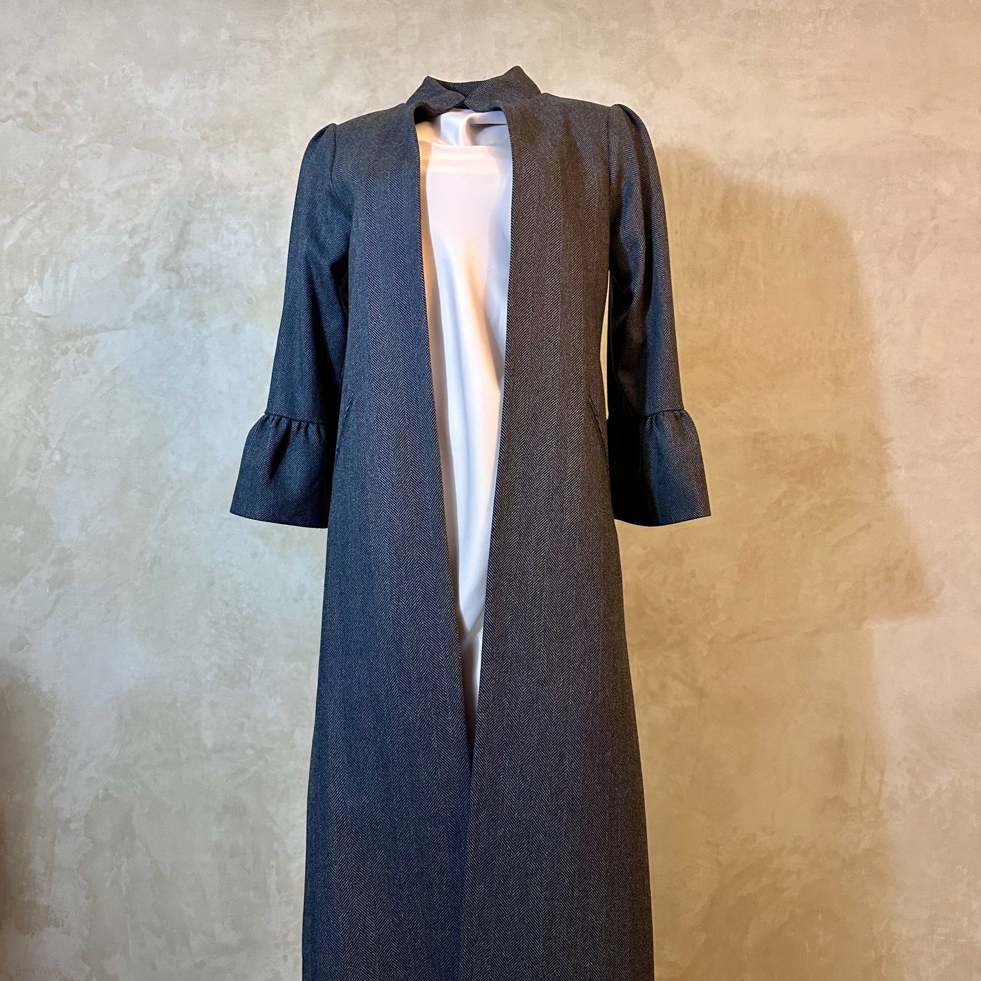 the delany coat in charcoal cashmere-lambswool herringbone flannel image 11