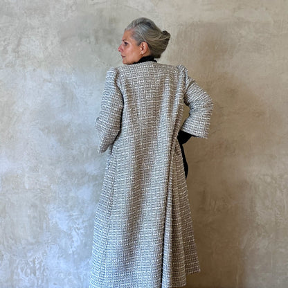 the burlison in silver mix boucle image 13