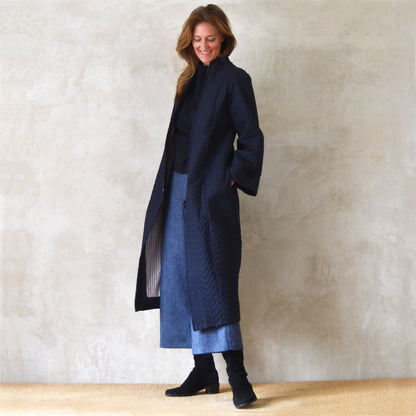 the quilted frink in navy image 7