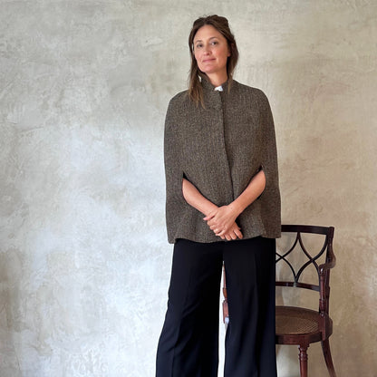 the clayton cape in harris tweed image 3