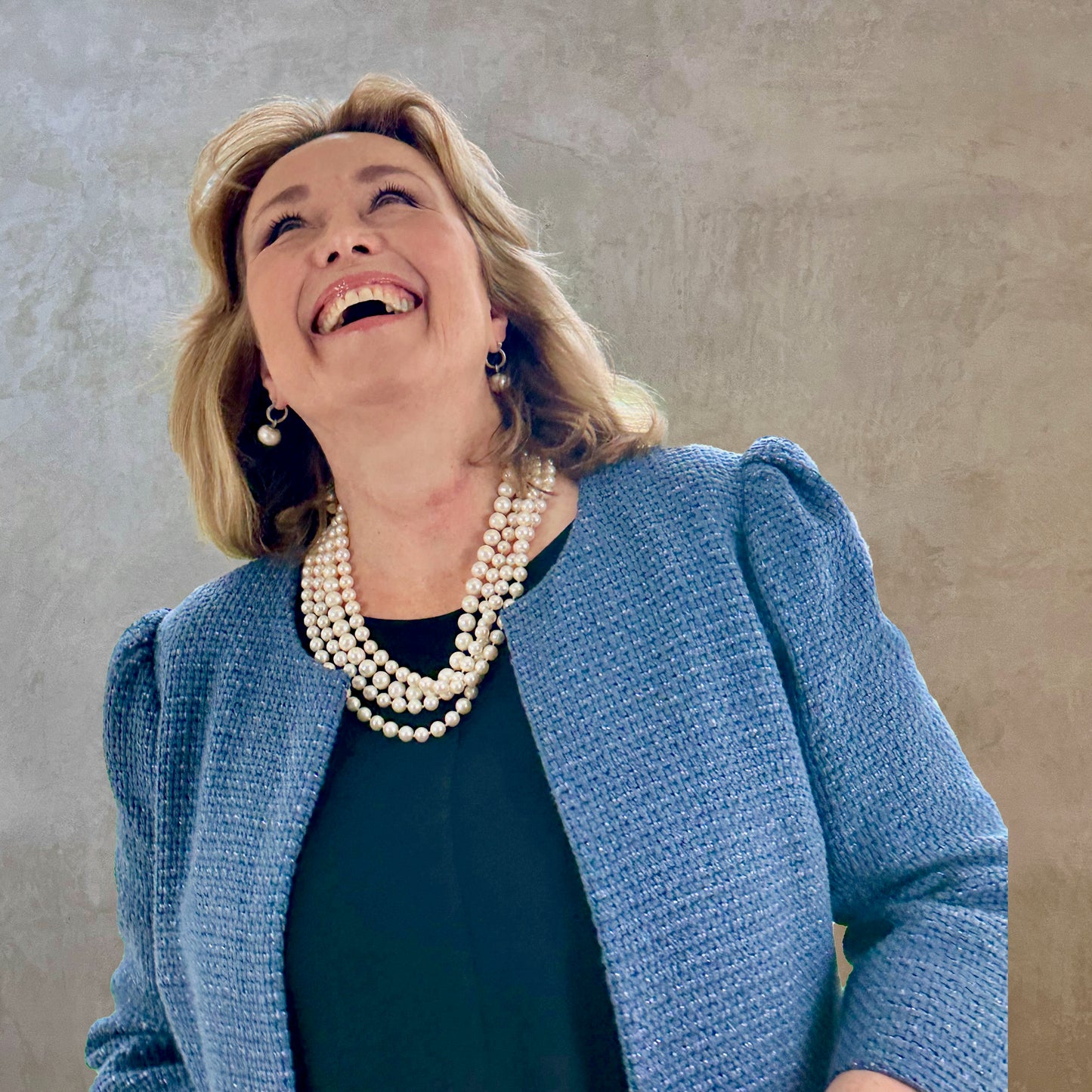 the burlison in iridescent blue boucle image 4