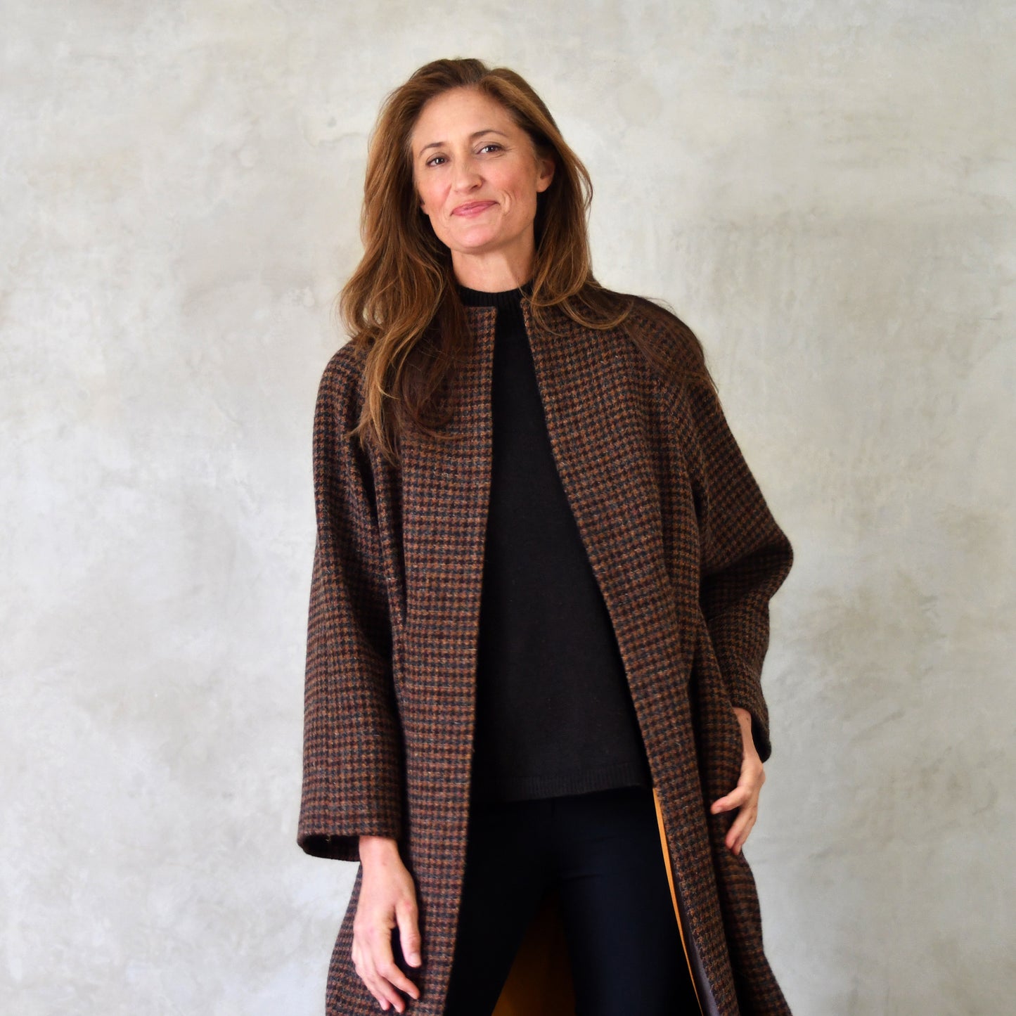 the long frink in dark check lovat tweed image 3