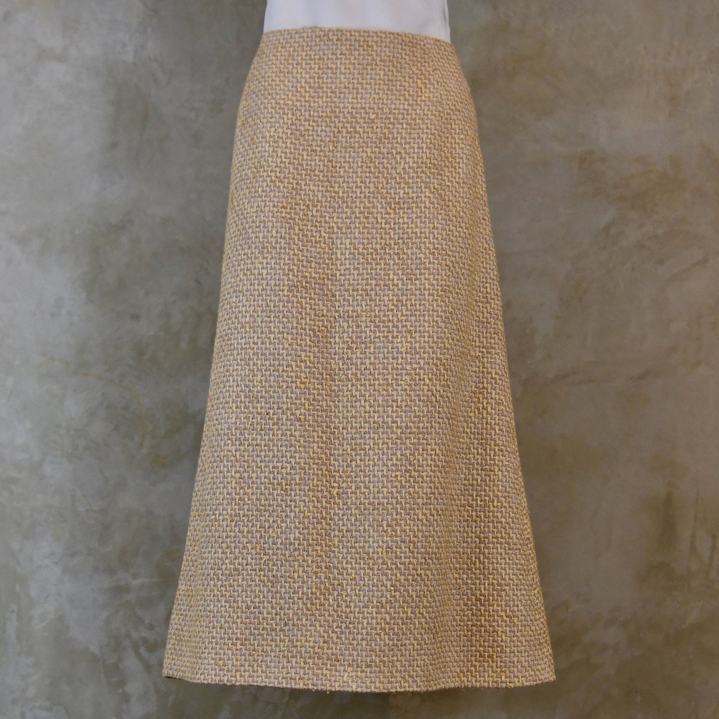 the simple a-line skirt by elyan for ednerat in boucle image 0