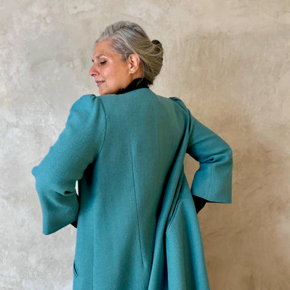 the burlison coat in wool crepe image 7