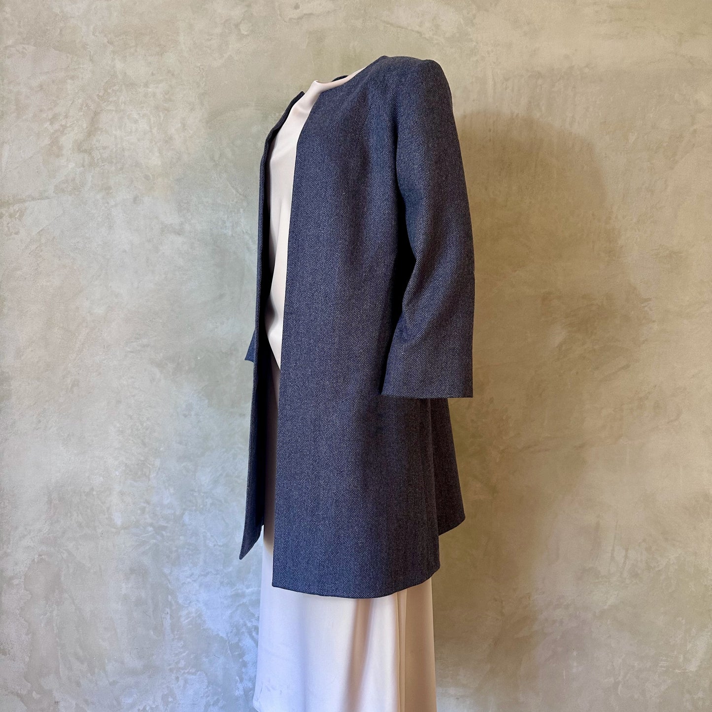 the garnett coat in blue herringbone lambswool tweed image 8