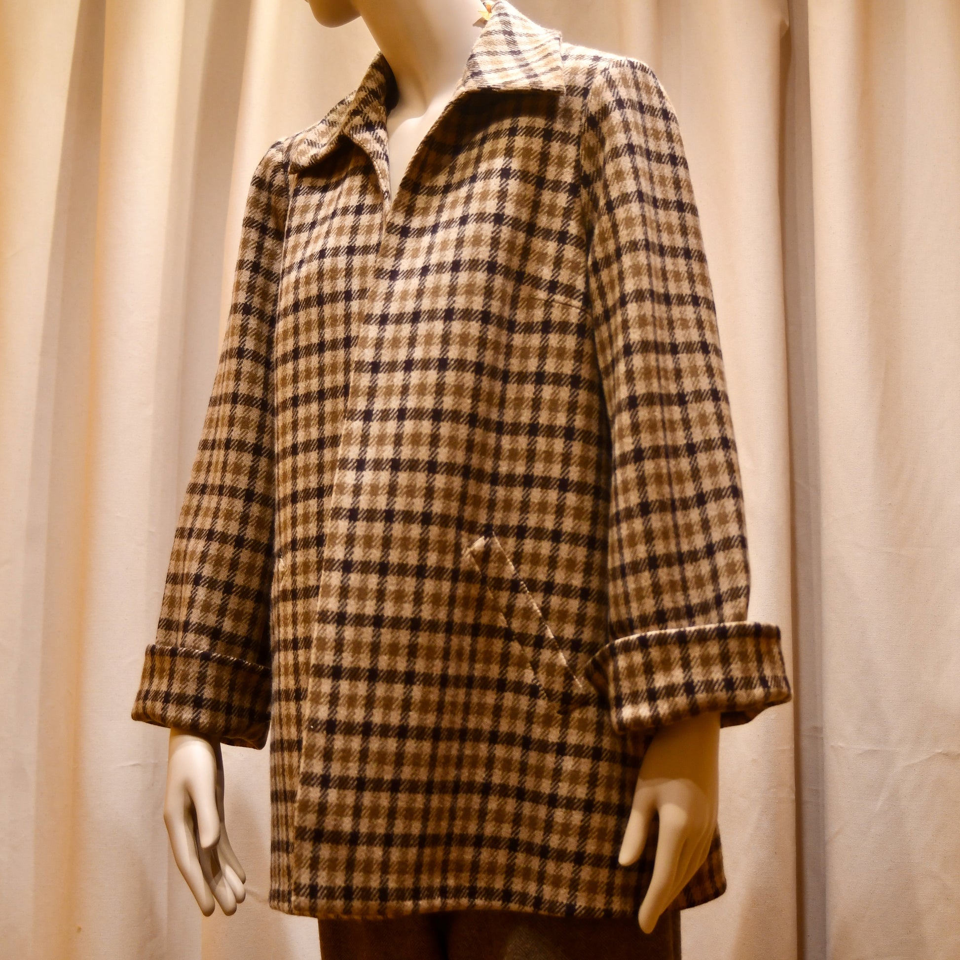 Swing Jacket in Fox Flannel Gunclub Check with a wide collar and two side pockets. Handmade in Britain.