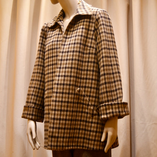 Swing Jacket in Fox Flannel Gunclub Check with a wide collar and two side pockets. Handmade in Britain.