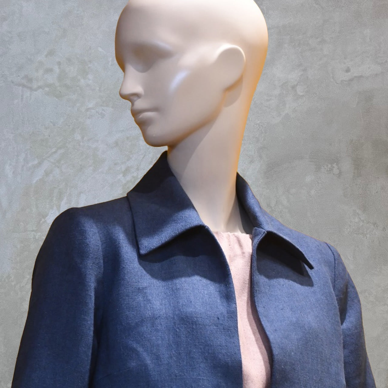Navy Linen Jacket - Collar Detail