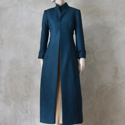 El Abrigo Hourglass en Franela de Merino Azul Francés
