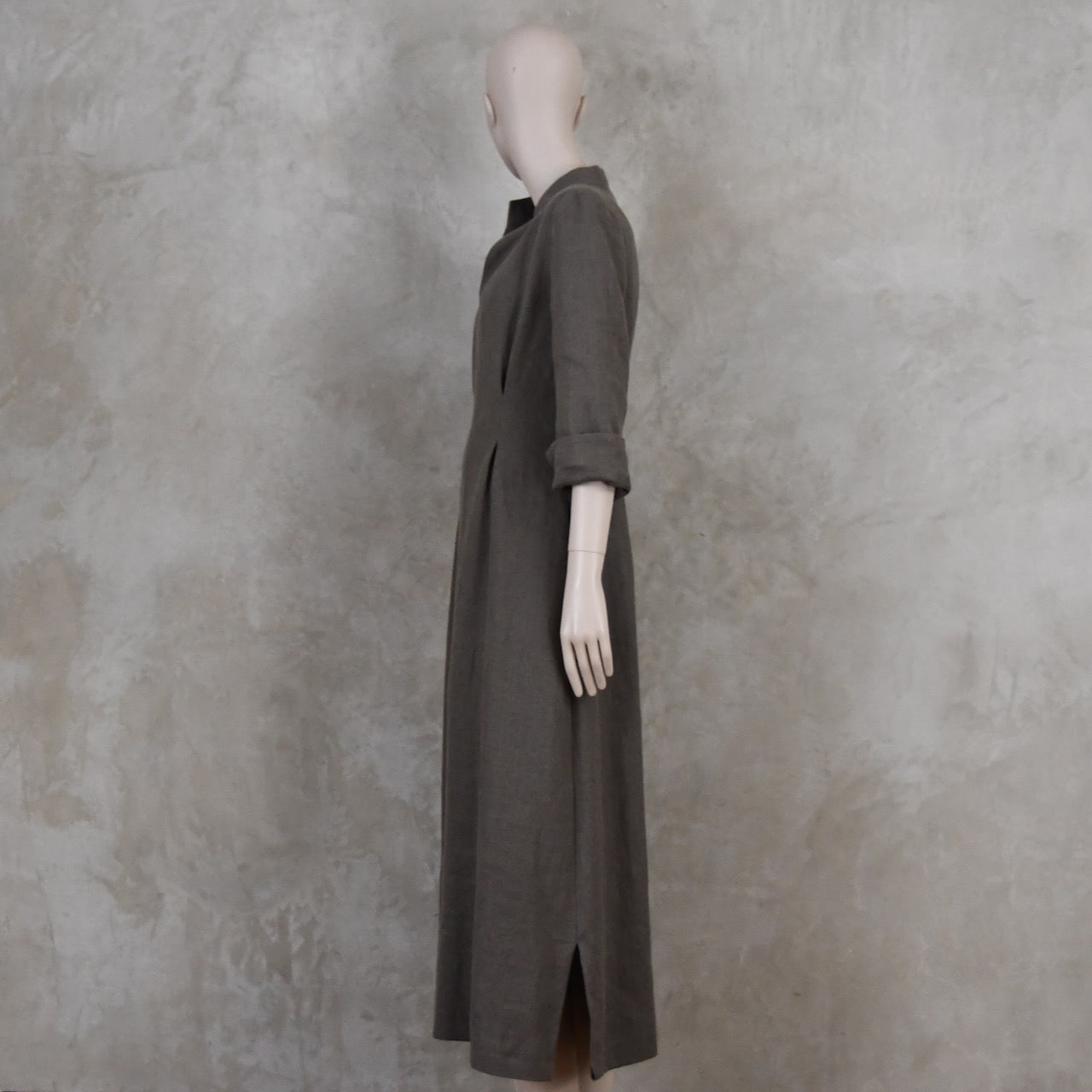 The Waisted Dress in Fossil Mid Weight Irish Linen