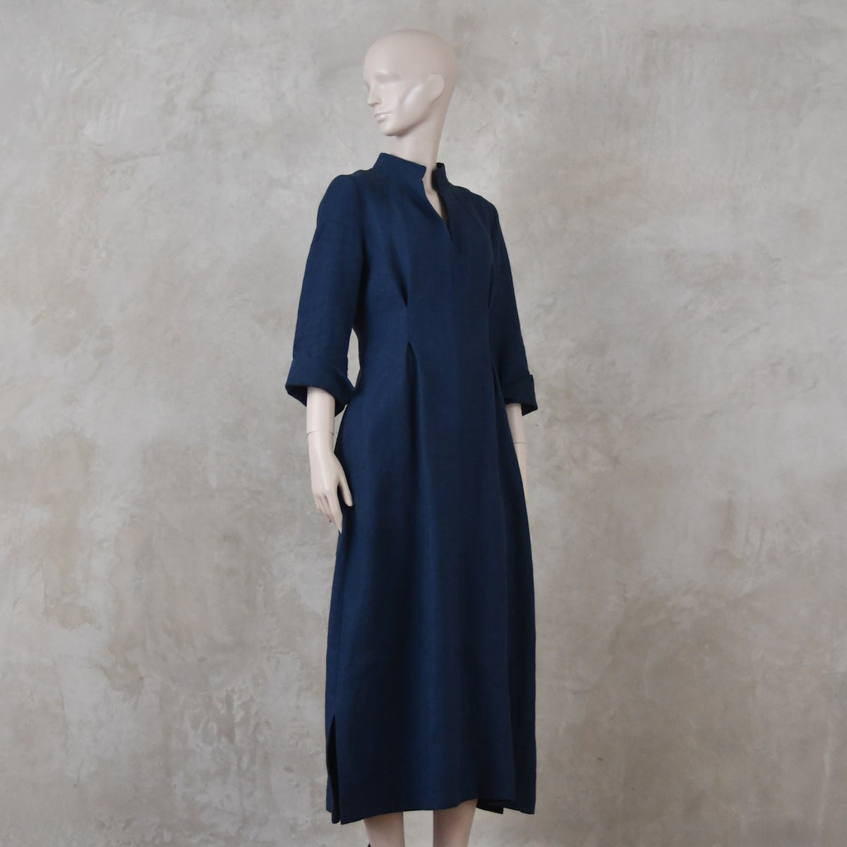 16 – The Waisted Dress in Navy Mid Weight Irish Linen