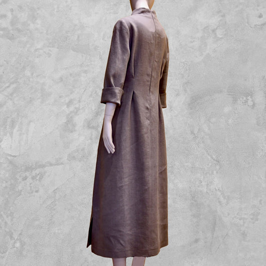 Bespoke Waisted Linen Dress with  Nehru Collar and V-Neck Front, Darted pleats to the front and three Quarter Length Sleeves.
Pure Irish Linen.
Handmade in London
Entirely Made in the British Isles.
