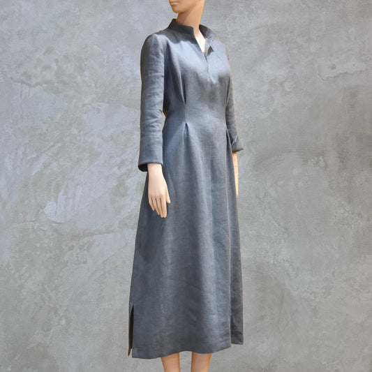 Bespoke Waisted Linen Dress with  Nehru Collar and V-Neck Front, Darted pleats to the front and three Quarter Length Sleeves.
Pure Irish Linen.
Handmade in London
Entirely Made in the British Isles.
