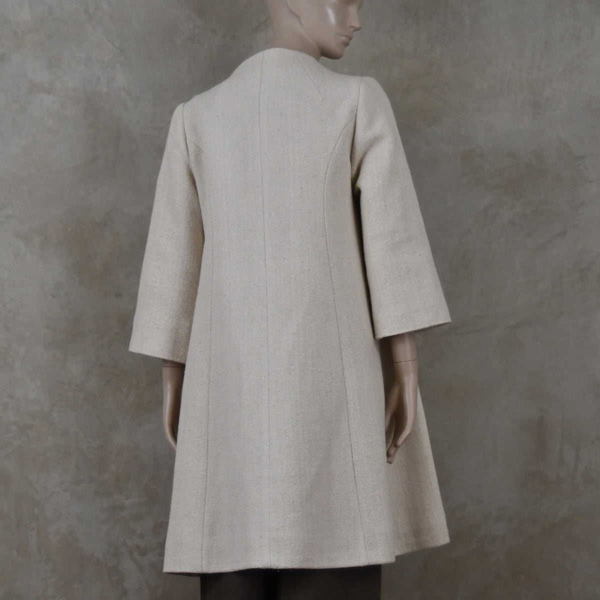 Abrigo Trapecio de Seda Blanca Bouclé