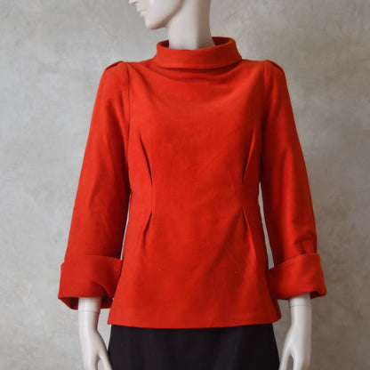 La Blusa Túnica Entallada de Terciopelo