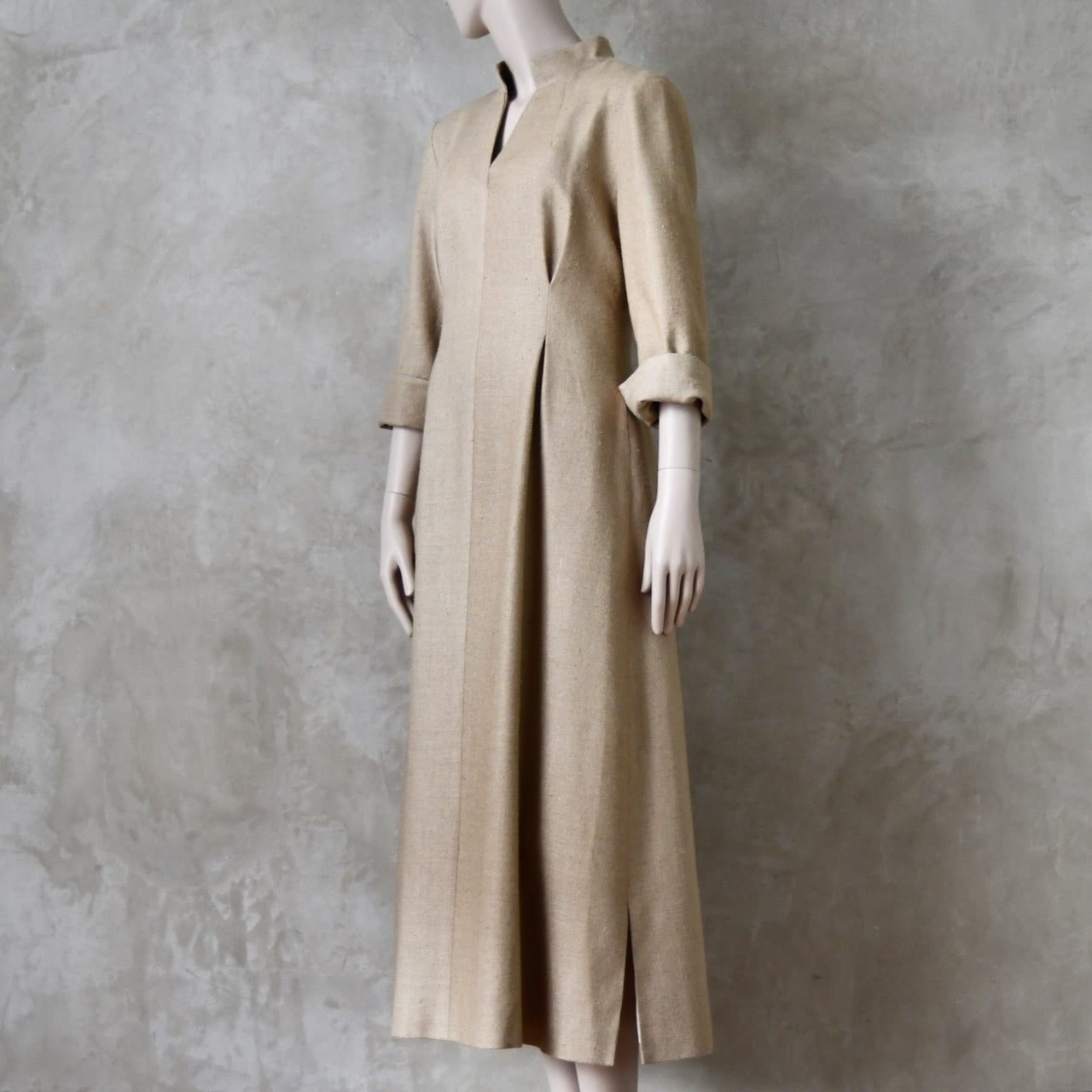 The Waisted Dress in Raffia Silk Matka