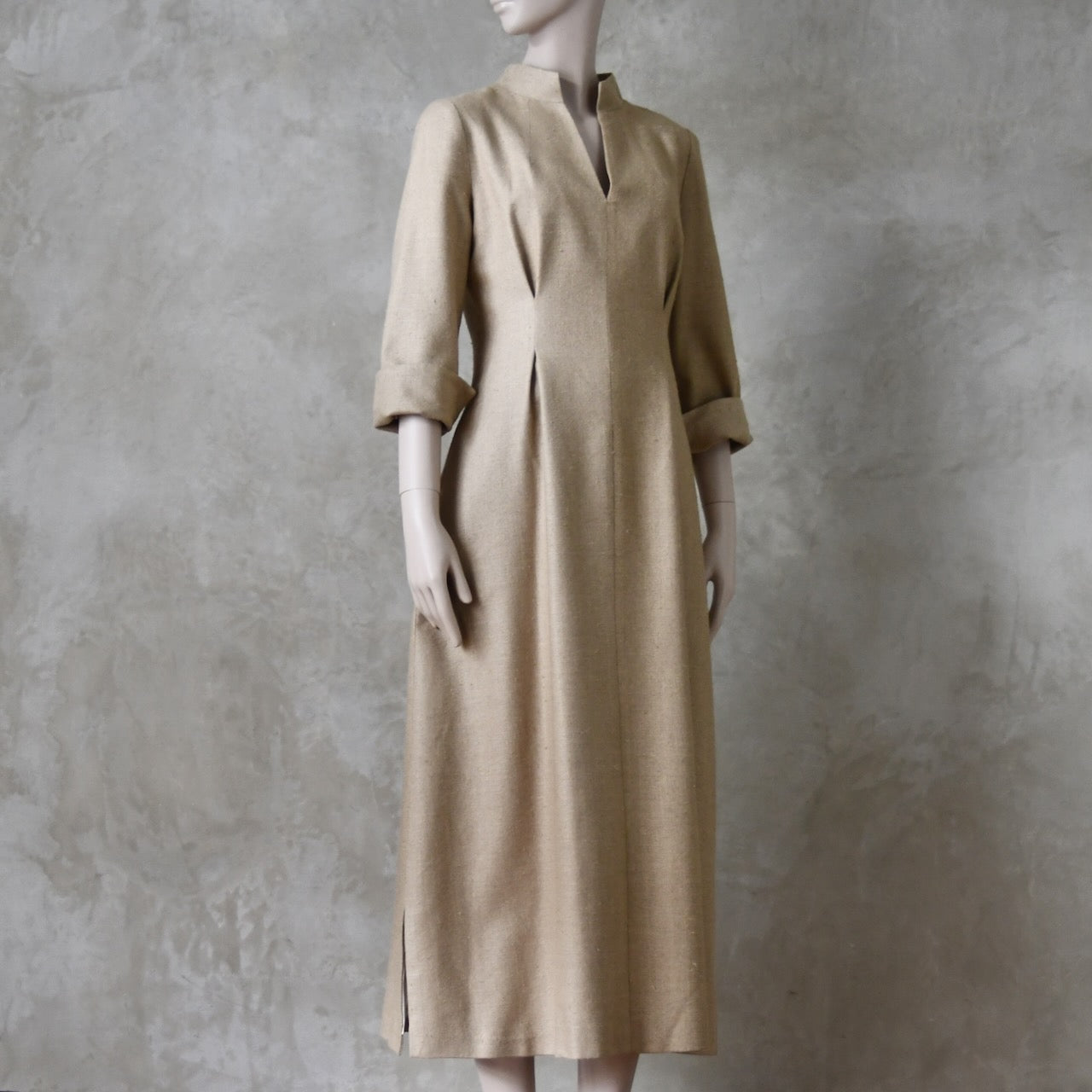 The Waisted Dress in Raffia Silk Matka