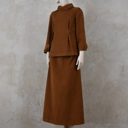 La Blusa Túnica Entallada de Terciopelo