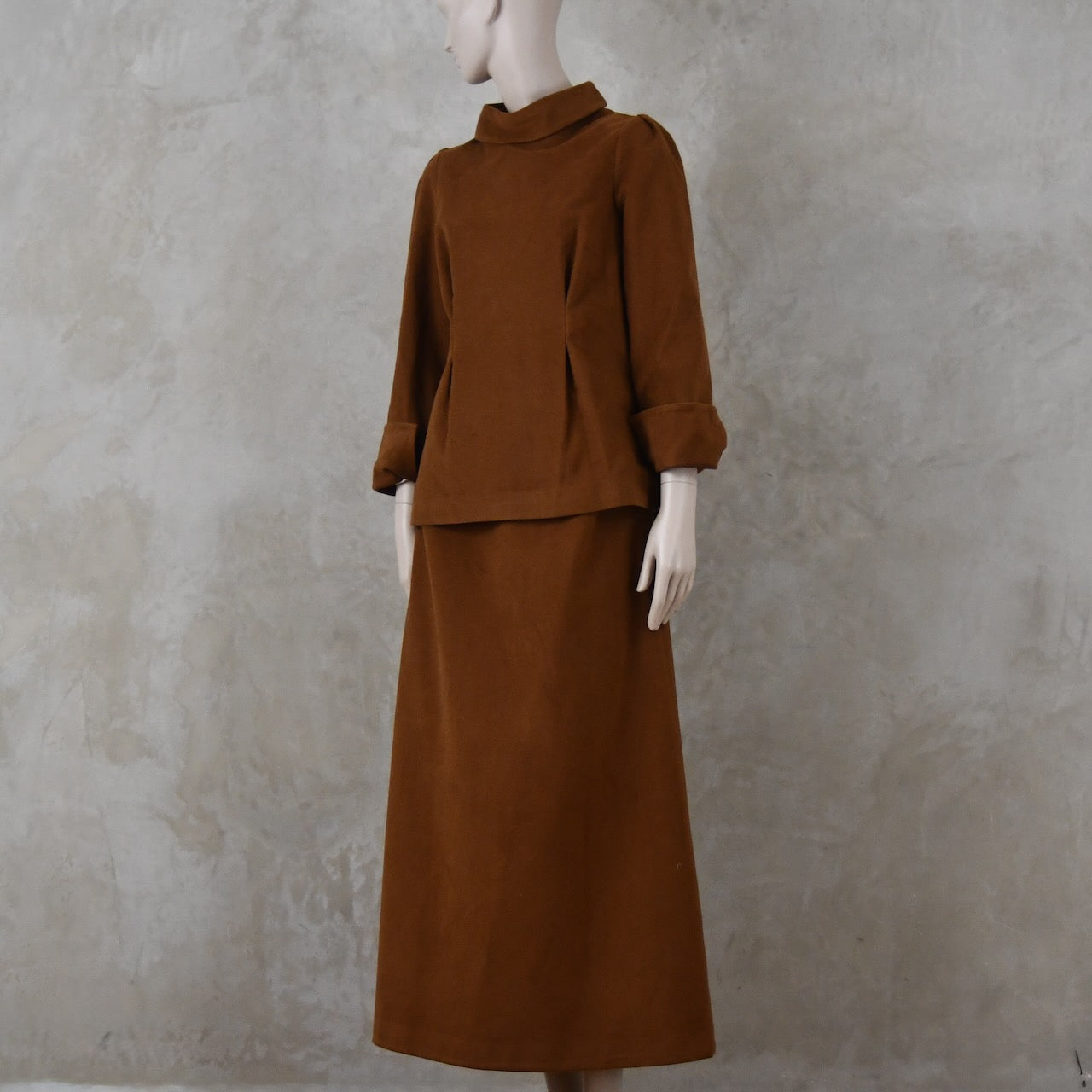 La Blusa Túnica Entallada de Terciopelo