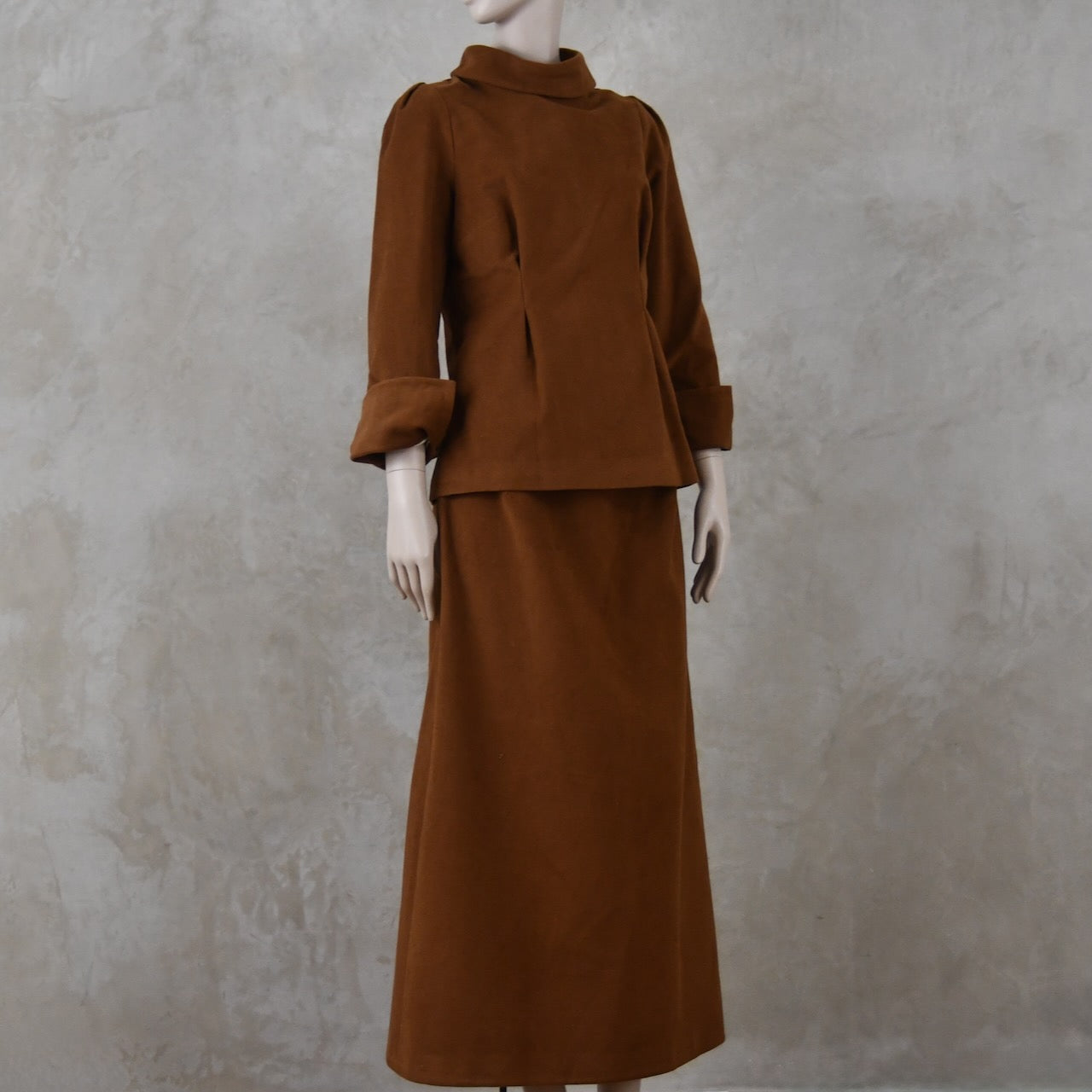 La Blusa Túnica Entallada de Terciopelo