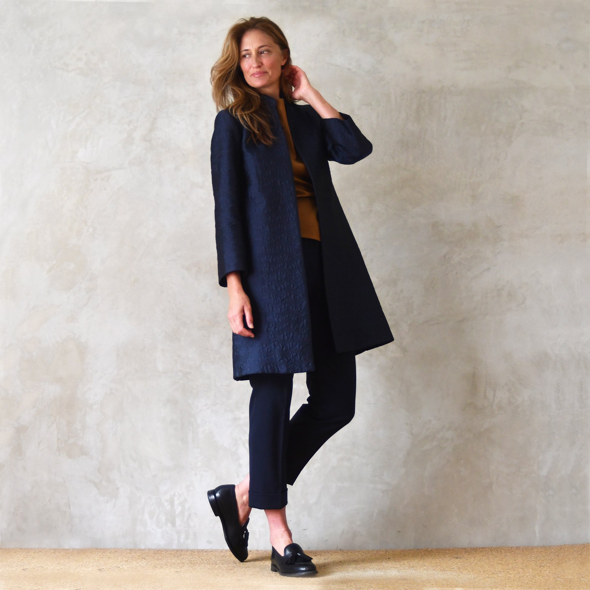 the garnett coat in dark navy bubble brocade image 2