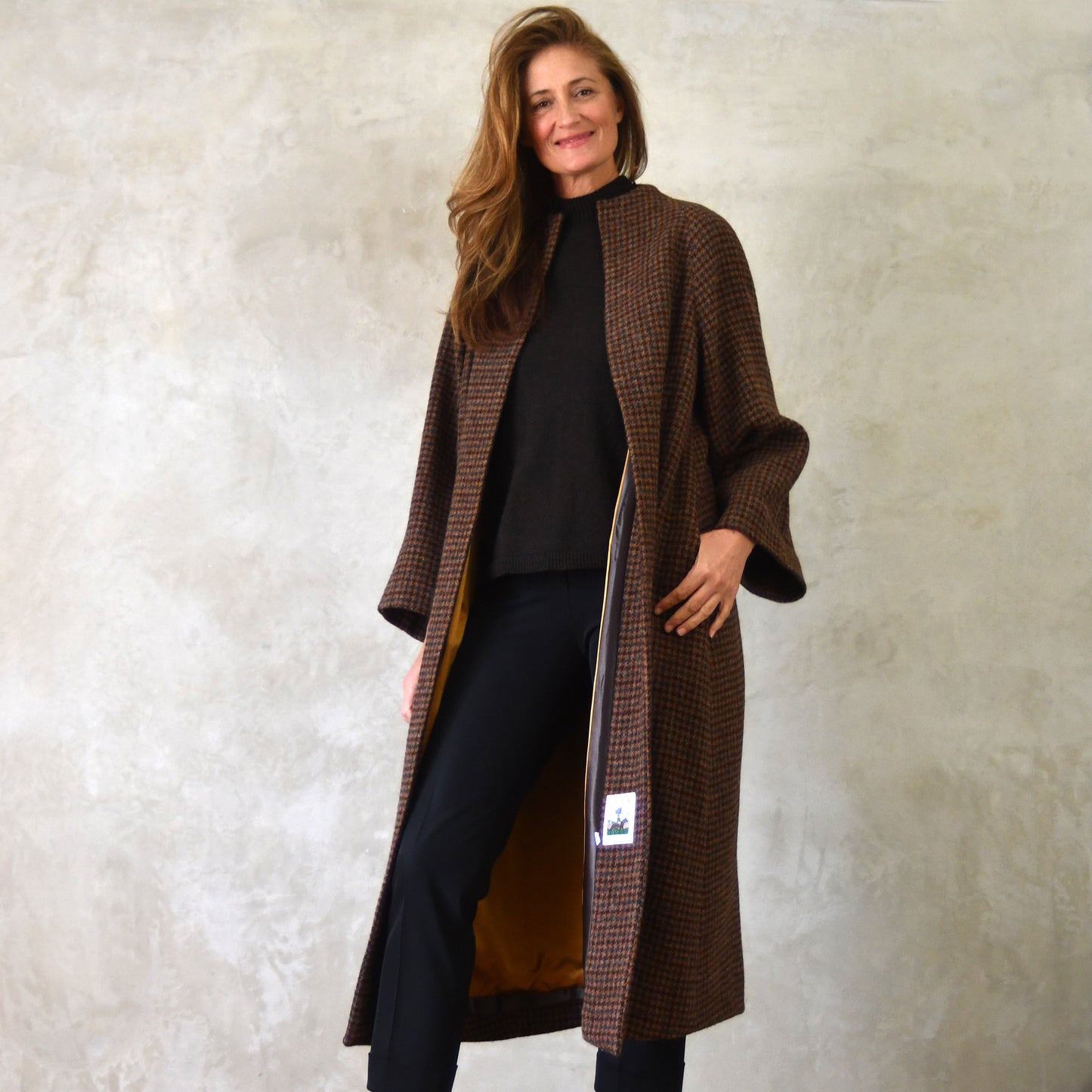 the long frink in dark check lovat tweed image 5