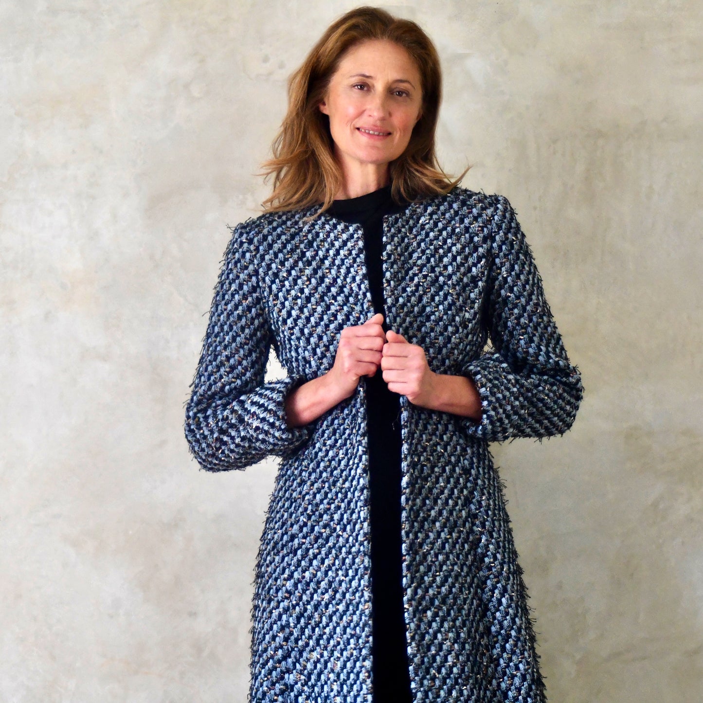 the biffin in blue-black basketweave bouclé image 5