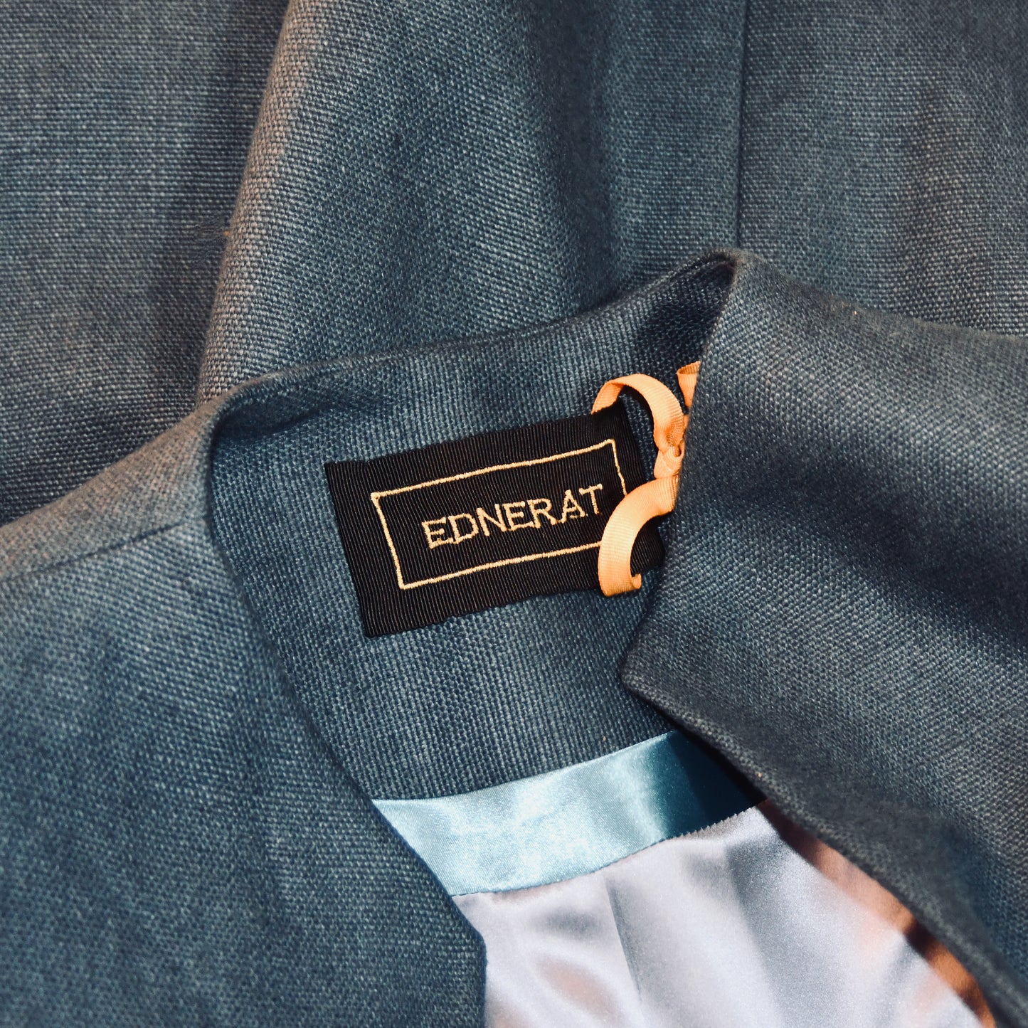 Navy Linen Coat –  Collar Detail
