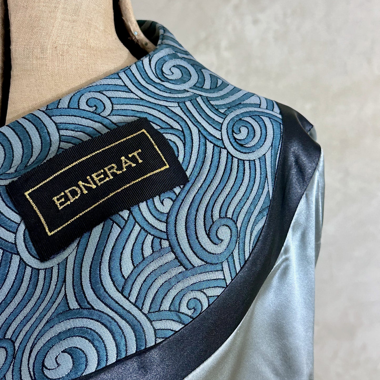 the frink coat in a silk-mix brocade image 12